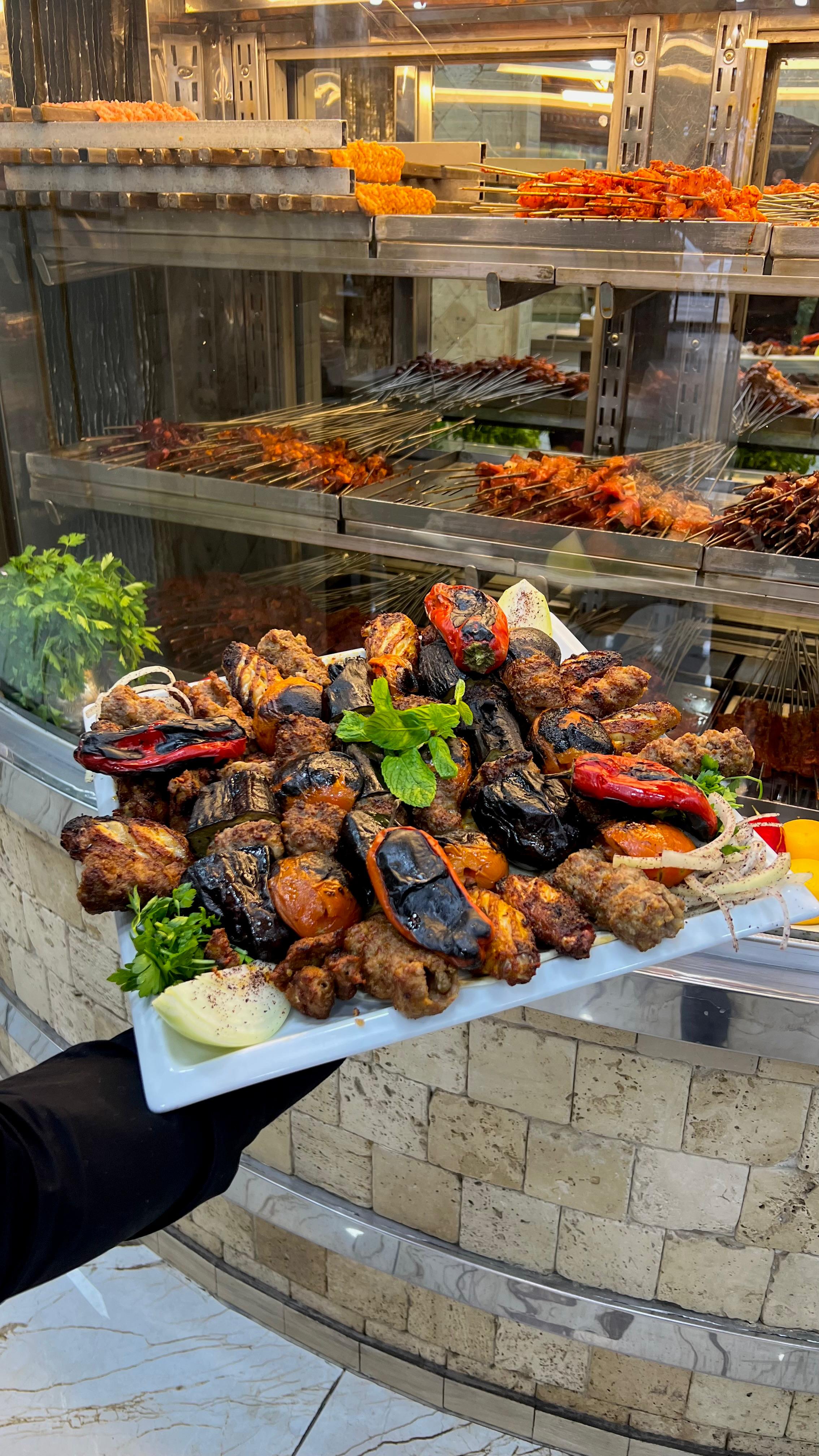 Karışık ızgara tabağı — ocakbaşı menü